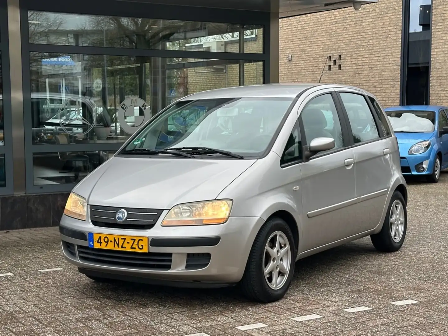 Fiat Idea 1.4-16V Dynamic Airco Cruise  Trekhaak Grau - 2