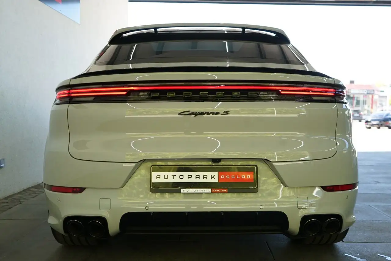 Porsche Cayenne Coupe S E-Hybrid Black Edition/Kreide/22 3