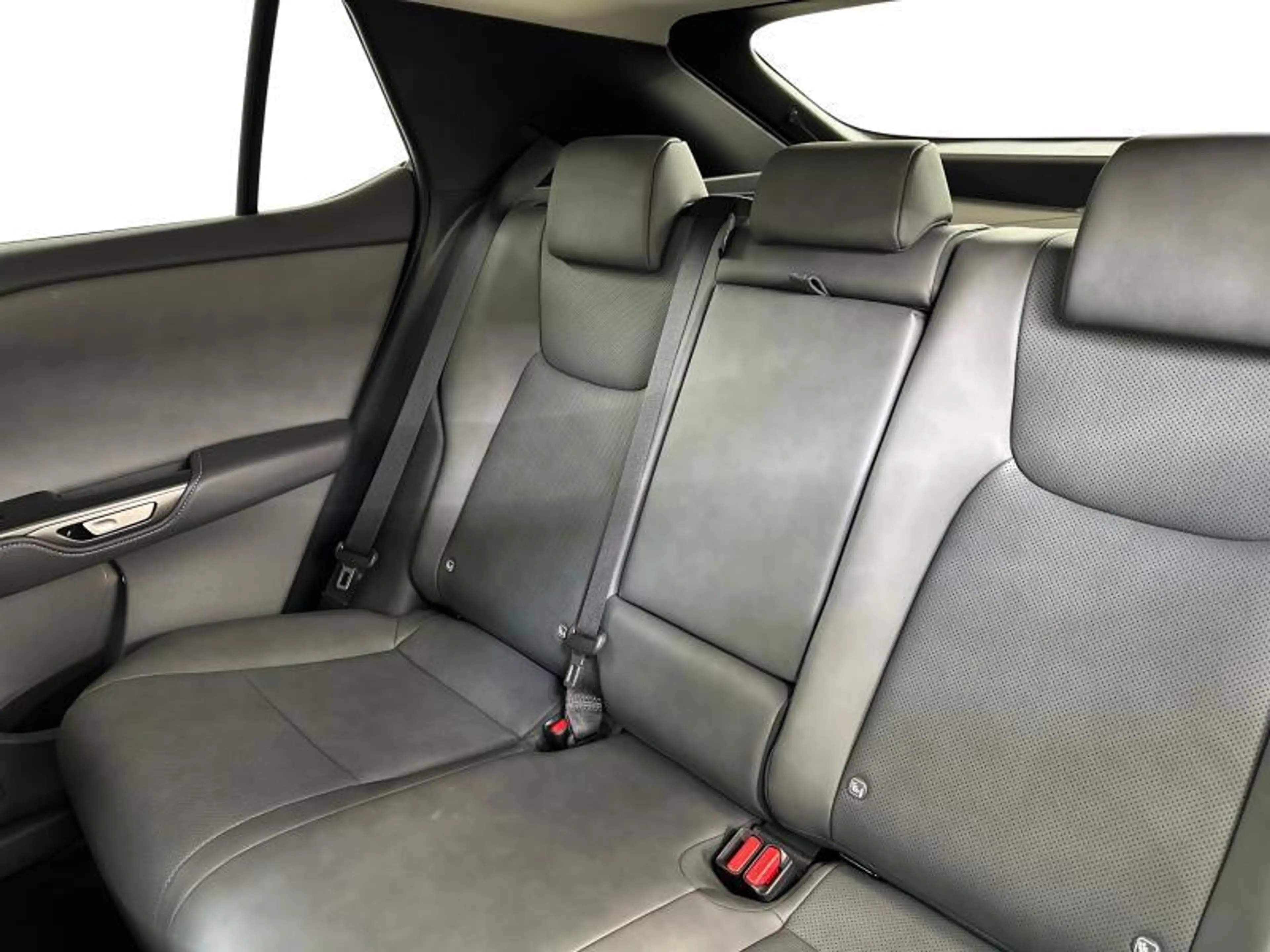 Lexus RZ AWD Executive & Pano 11kw — photo 12