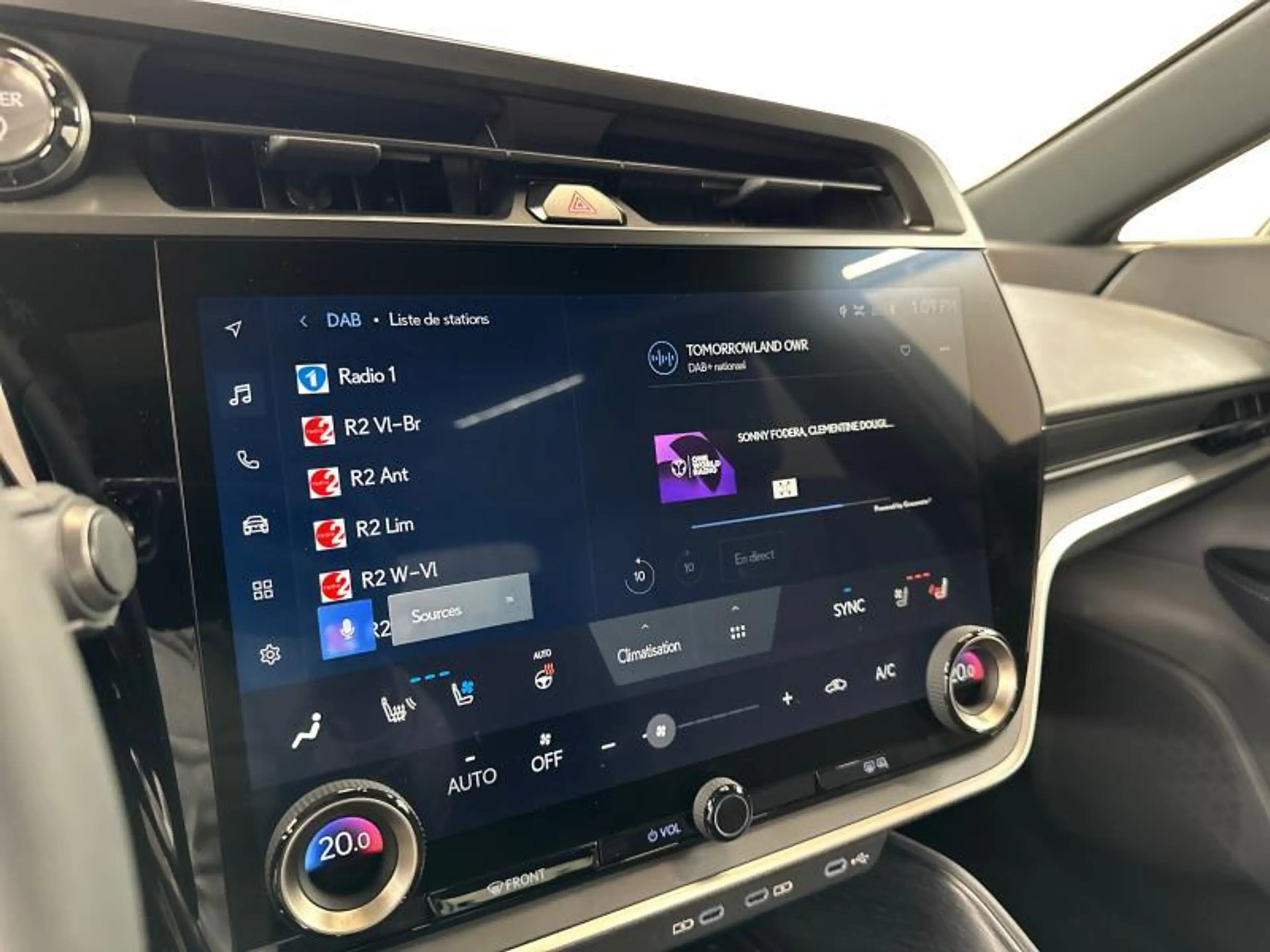Lexus RZ AWD Executive & Pano 11kw — photo 13