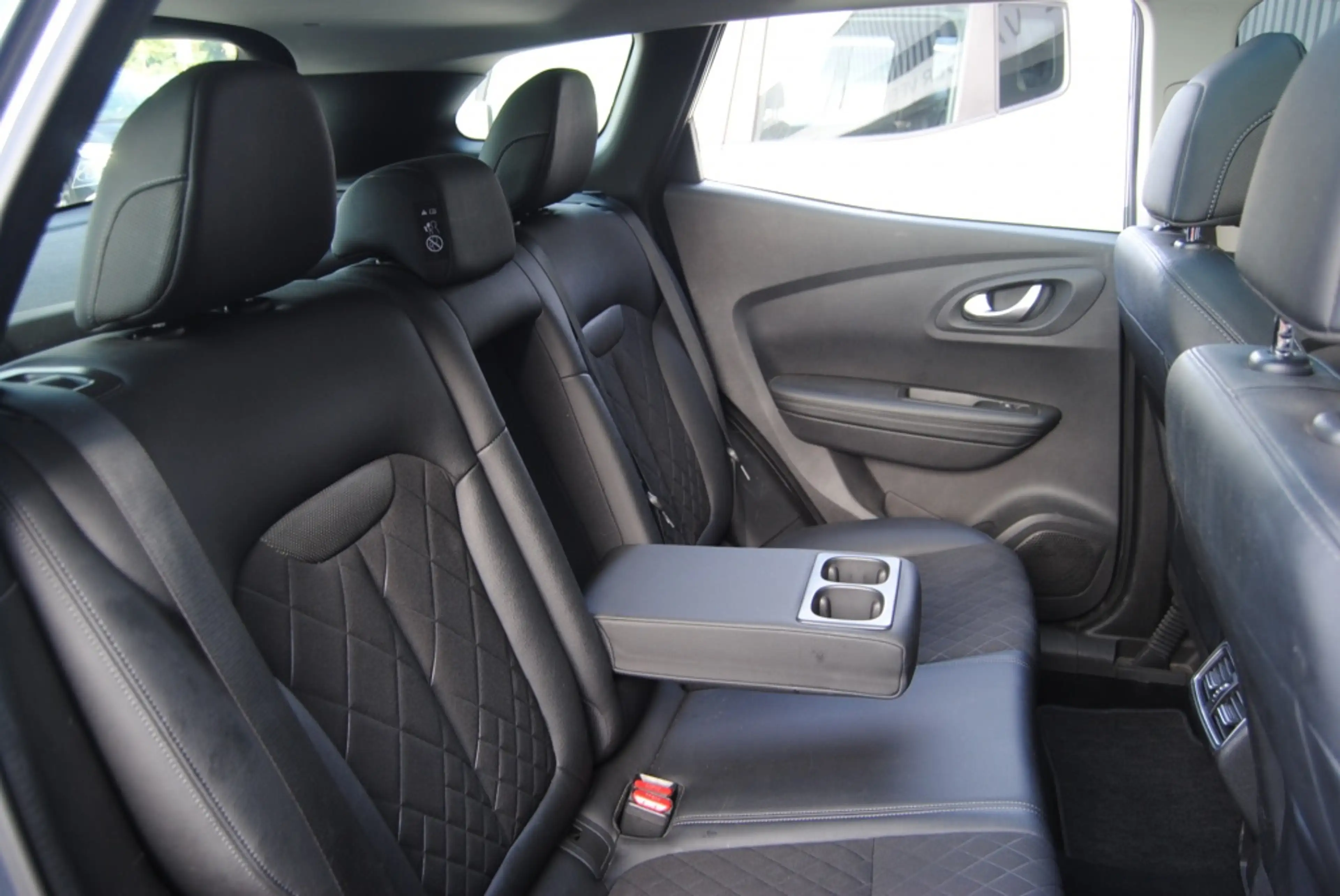 Renault Kadjar 1.3 TCe Intens — photo 8
