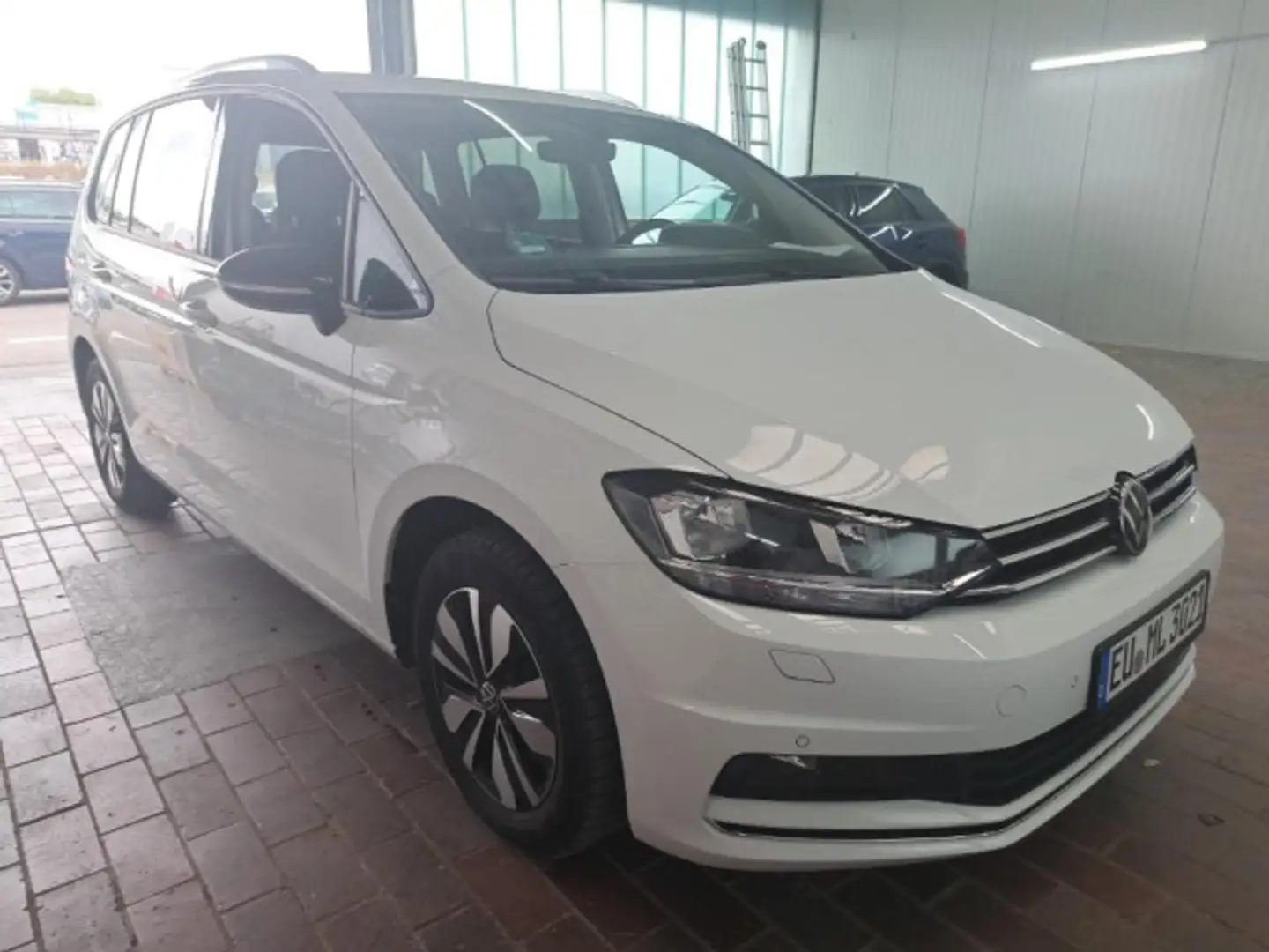 Volkswagen Touran 1.5 TSI DSG Goal 7-Sitzer AHK/Navi Weiß - 2
