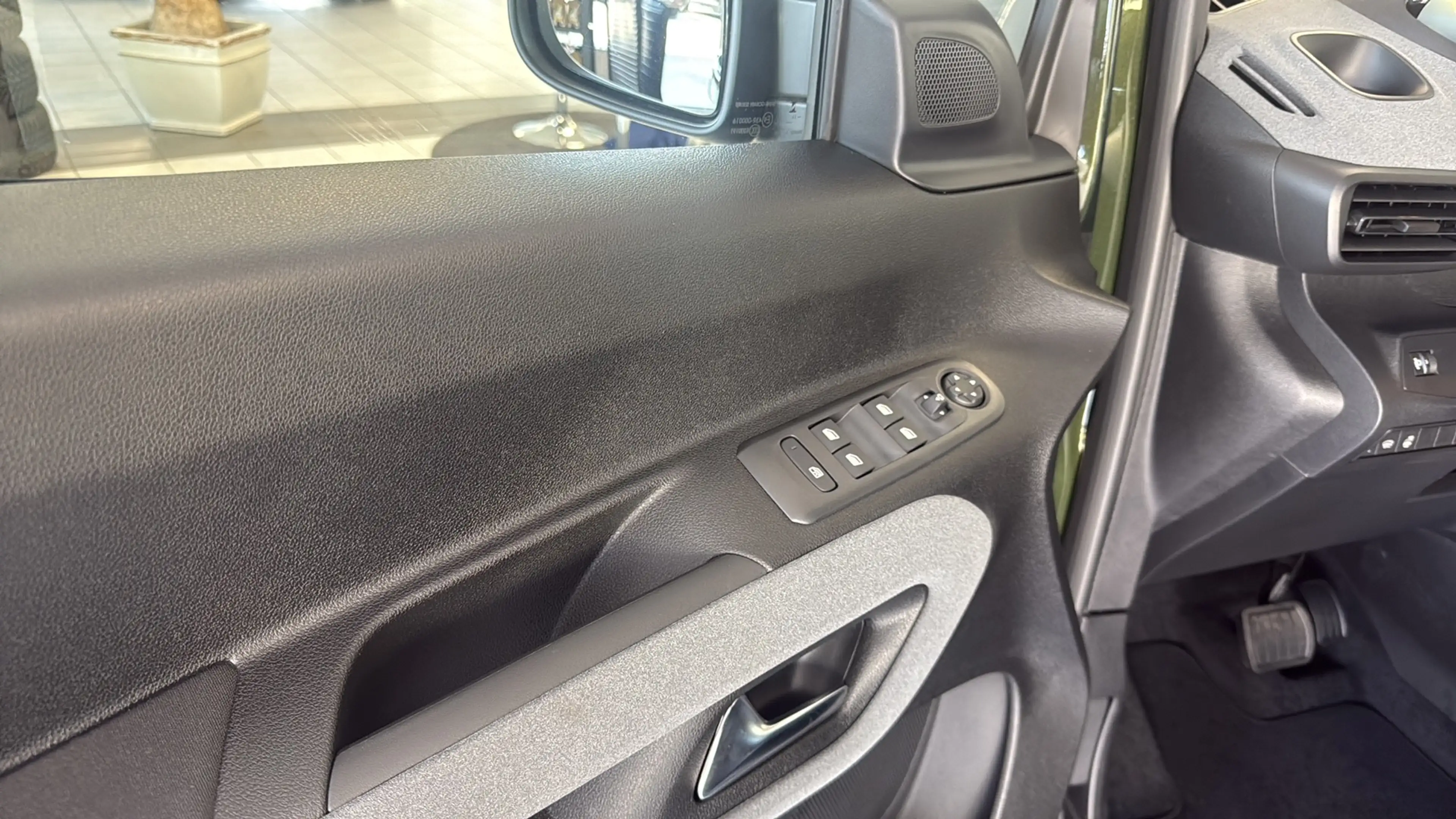 Peugeot Rifter GT Standard Diesel 130 GT EAT8 — photo 11