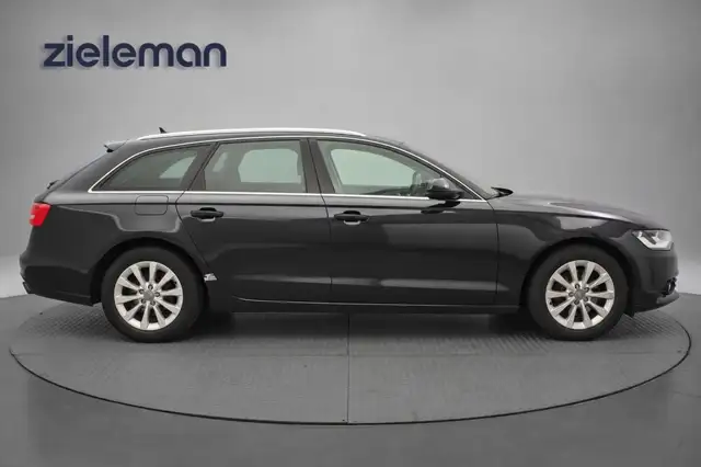 Audi A6 view 15