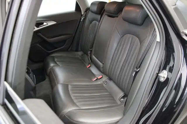 Audi A6 view 11