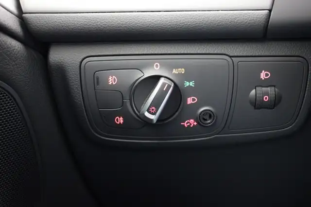 Audi A6 view 29