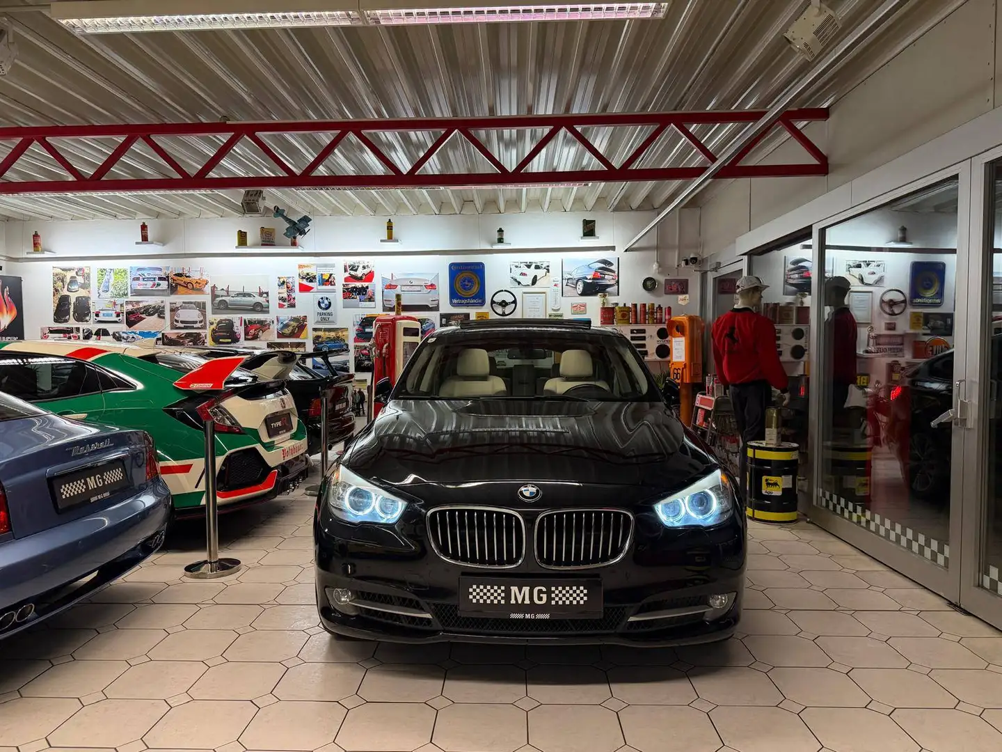 BMW 535 535 d xDrive Panoramadach Schwarz - 2