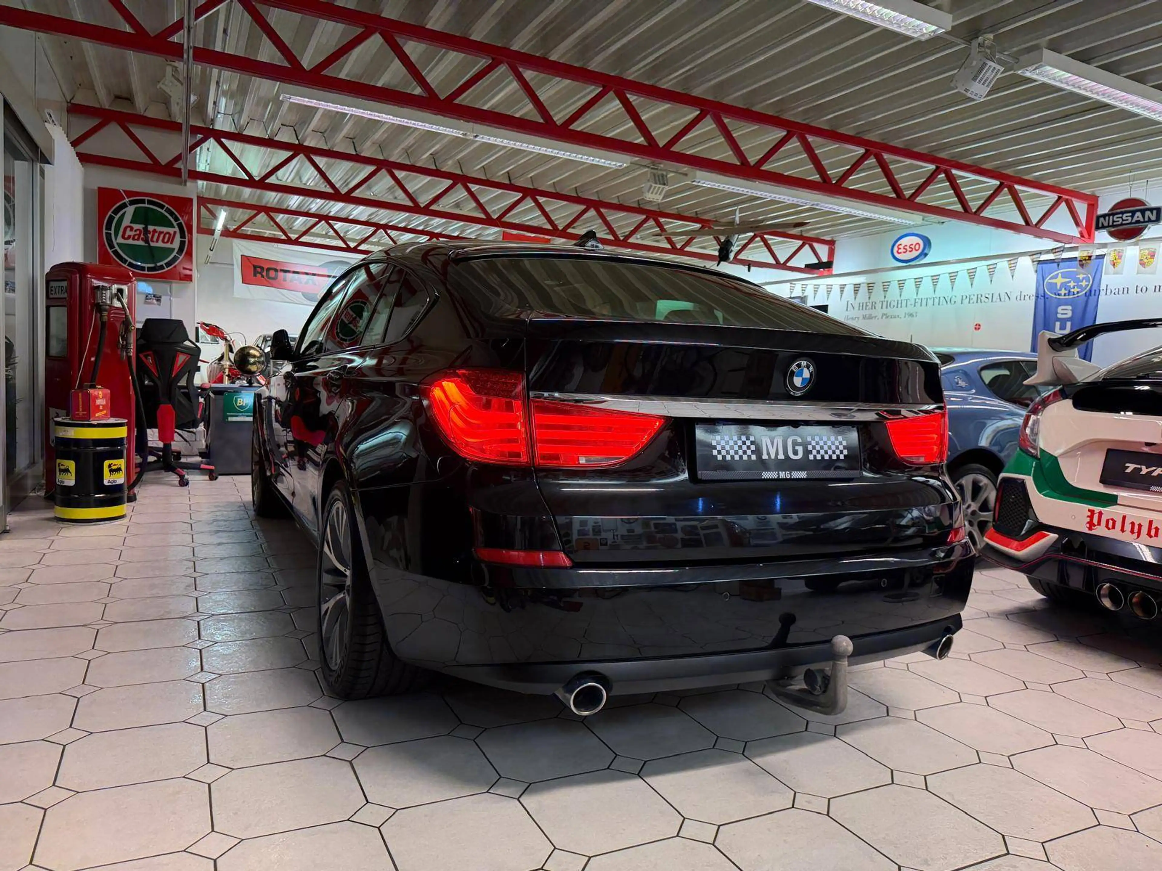 BMW 535 535 d xDrive Panoramadach — photo 6