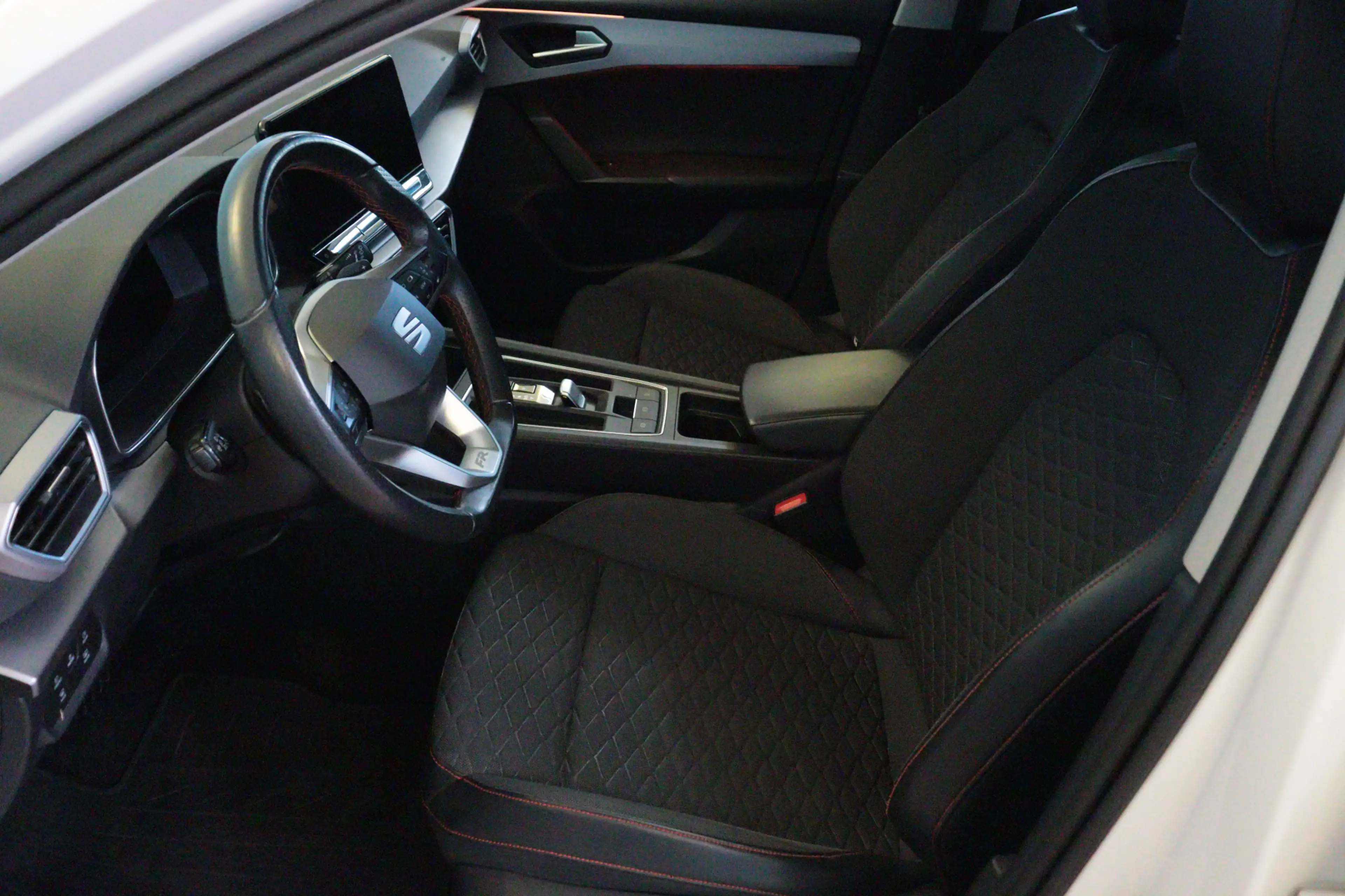 SEAT Leon e-Hybrid Sportstourer 1.4 TSI eHybrid PHEV FR | NAVI / APPC — photo 5