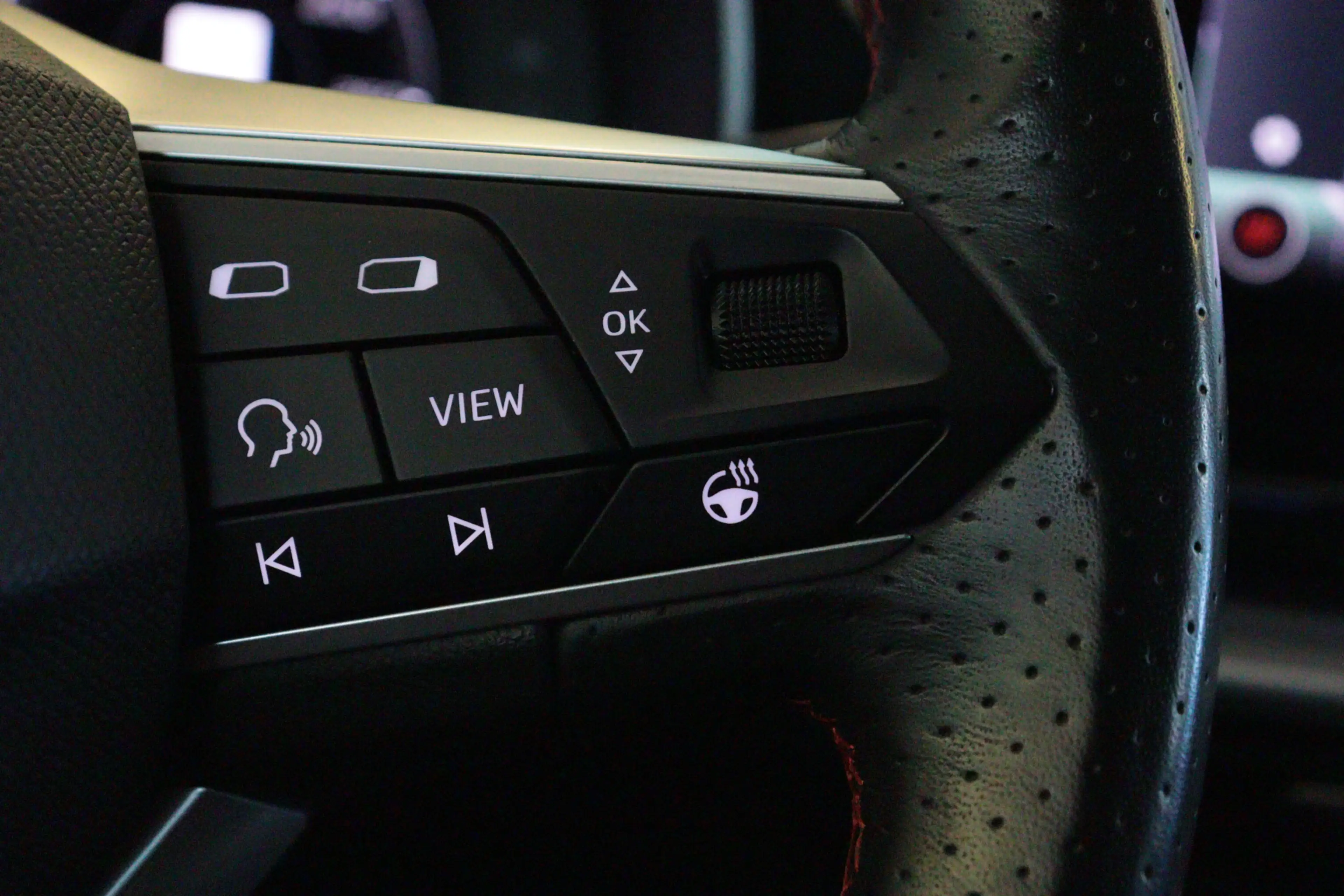 SEAT Leon e-Hybrid Sportstourer 1.4 TSI eHybrid PHEV FR | NAVI / APPC — photo 12