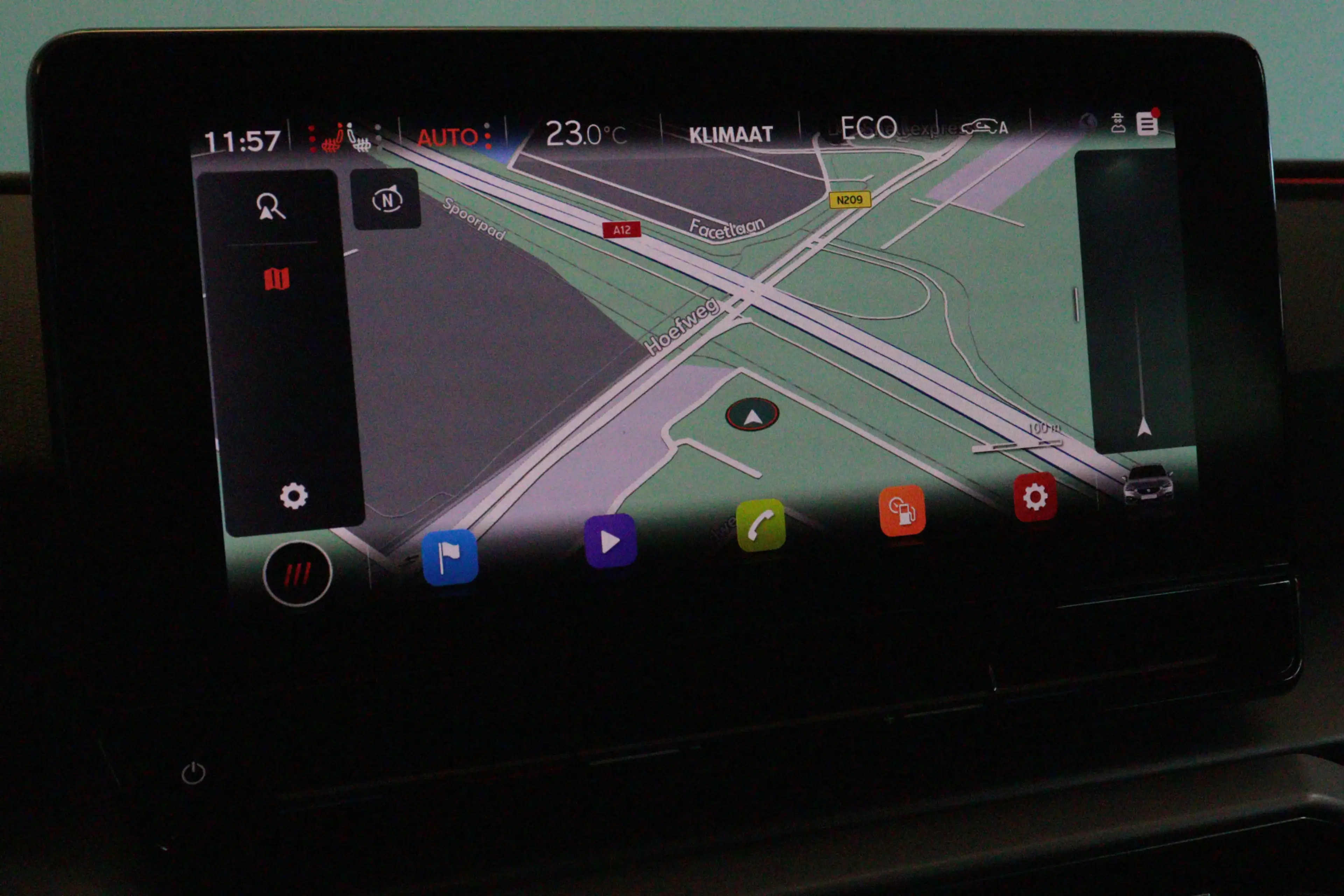 SEAT Leon e-Hybrid Sportstourer 1.4 TSI eHybrid PHEV FR | NAVI / APPC — photo 9