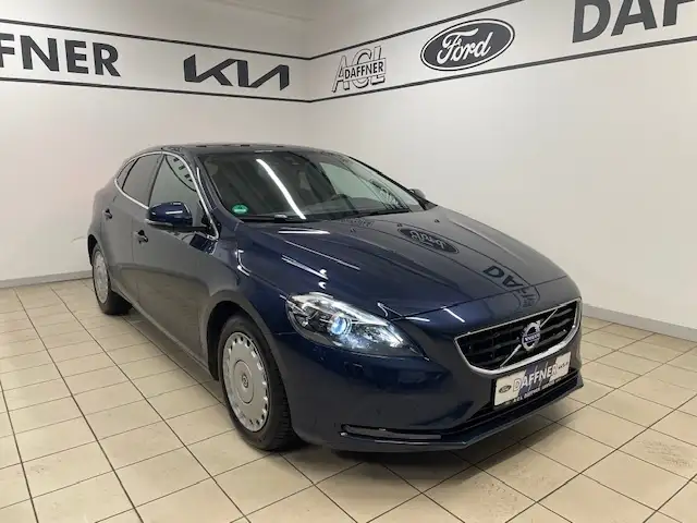 Volvo V40 Momentum Navi Digitales Cockpit Kamera