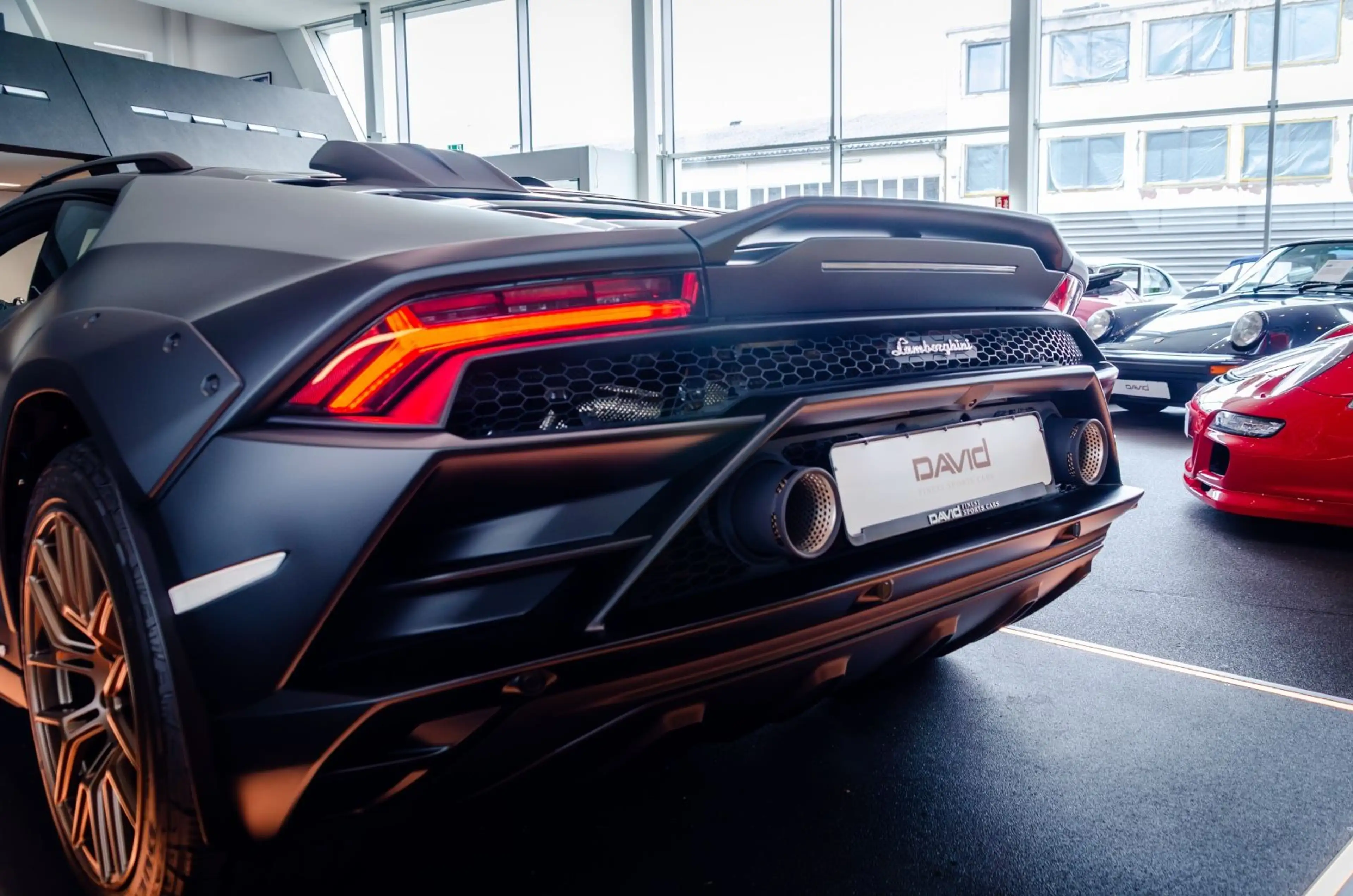 Lamborghini Huracán Sterrato*1. Hand*Ad Personam*Sensonum* — photo 8