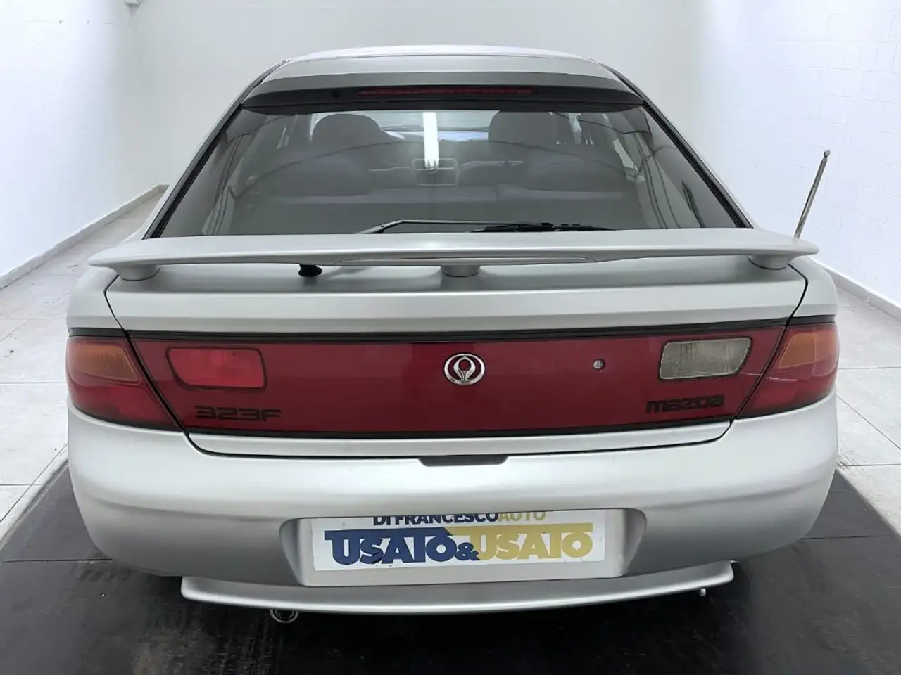 Mazda 323 F Lantis 1.5i 16V cat 5 porte GLX, foto 3