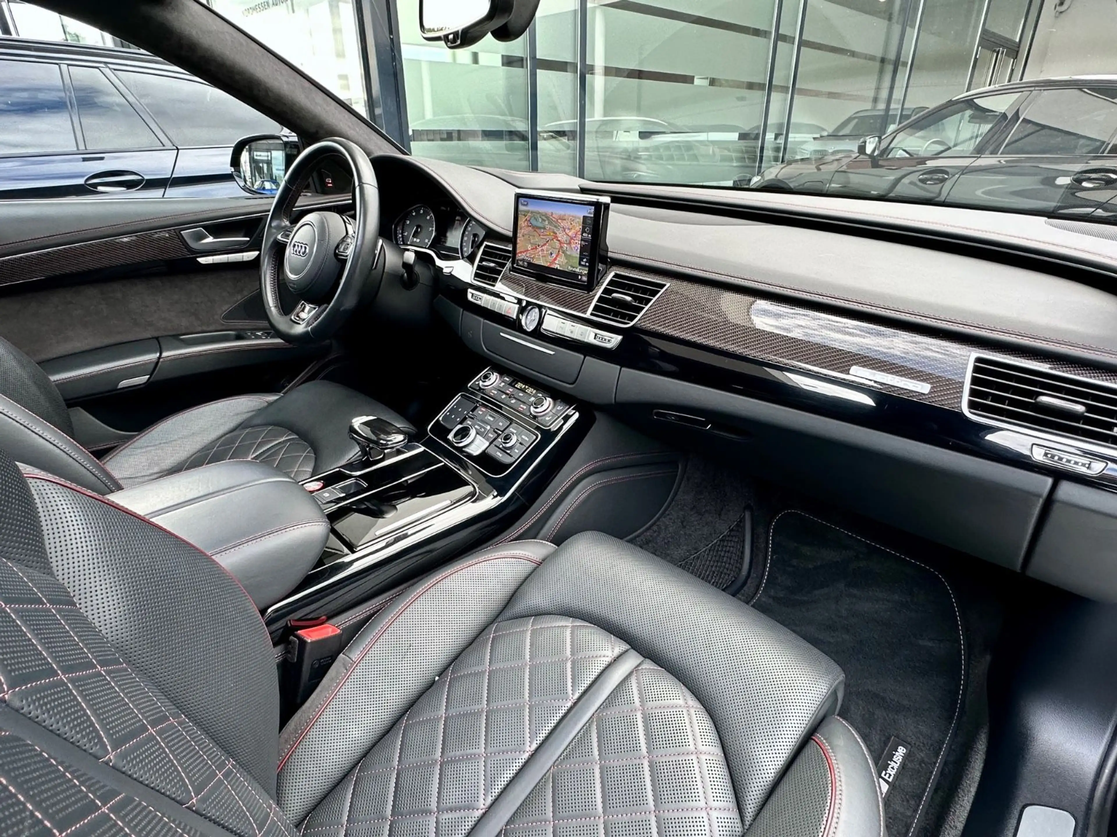Audi S8 plus 4.0 V8 TFSI quattro | Schiebedach | 22" — photo 14