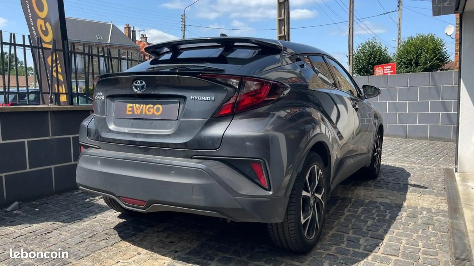Toyota C-HR 1.8 HYBRID 122h Grijs - 2