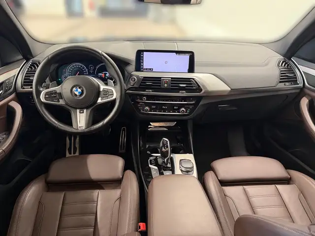 BMW X3 view 9