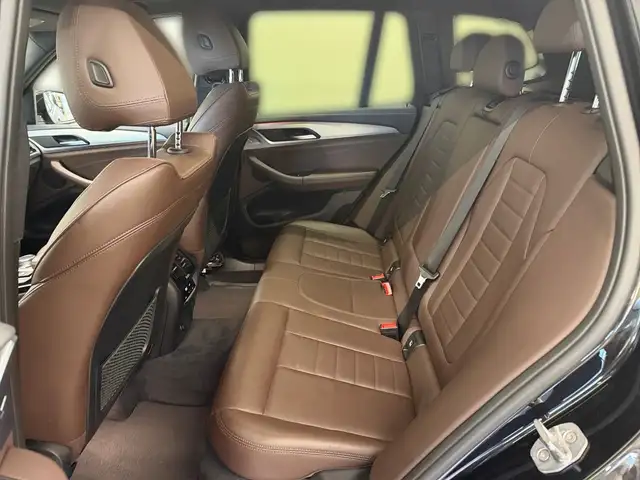 BMW X3 view 7