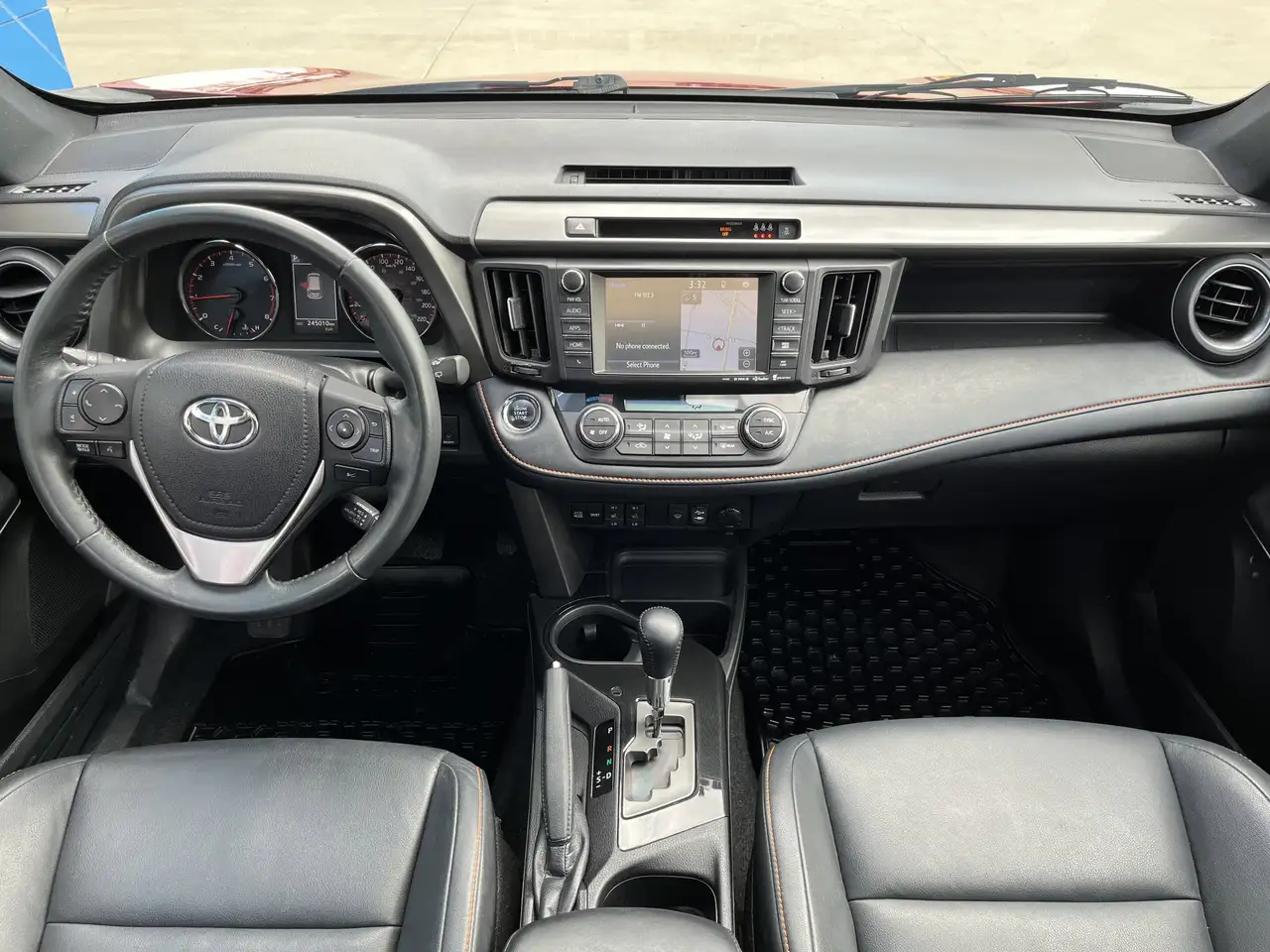Toyota RAV 4 снимка Toyota RAV 4