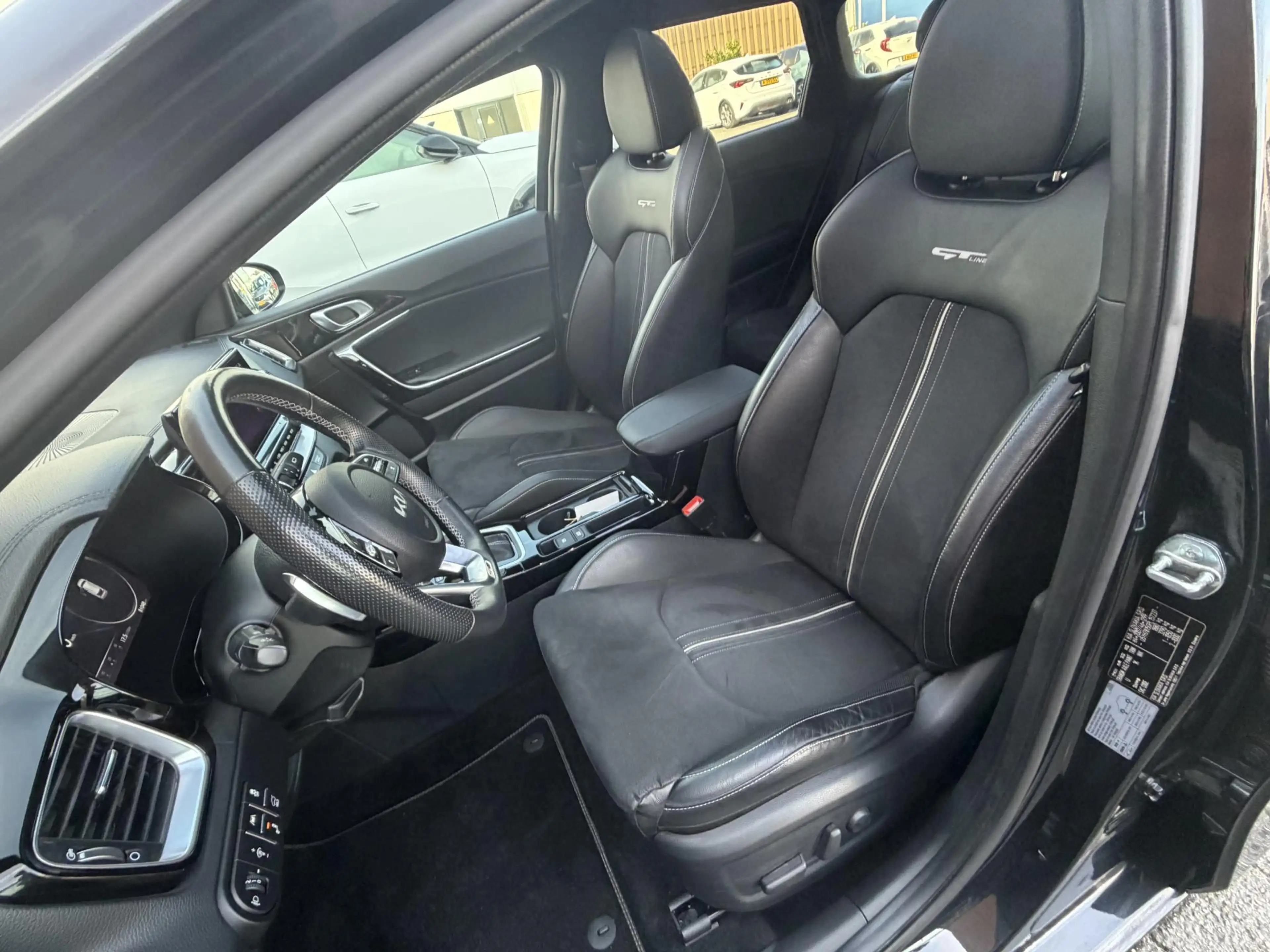 Kia Ceed SW / cee'd SW Sportswagon 1.5 T-GDi GT-PlusLine Automaat I Sport — photo 15