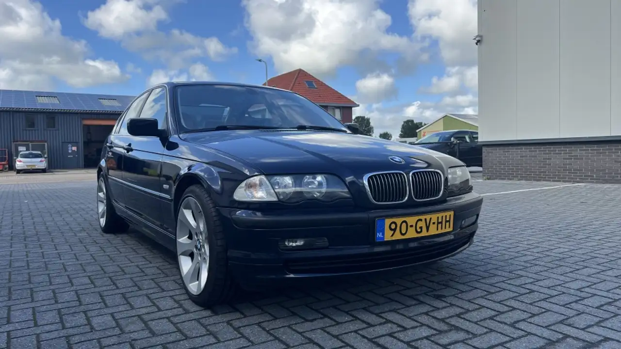 BMW 320 3-serie 320i Executive, foto 3