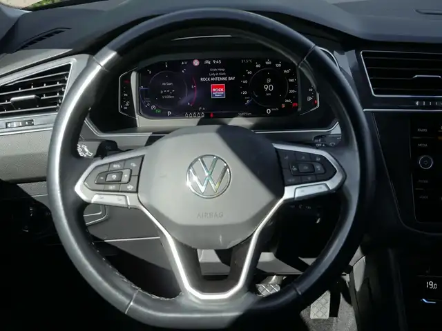 Volkswagen Tiguan Allspace view 9