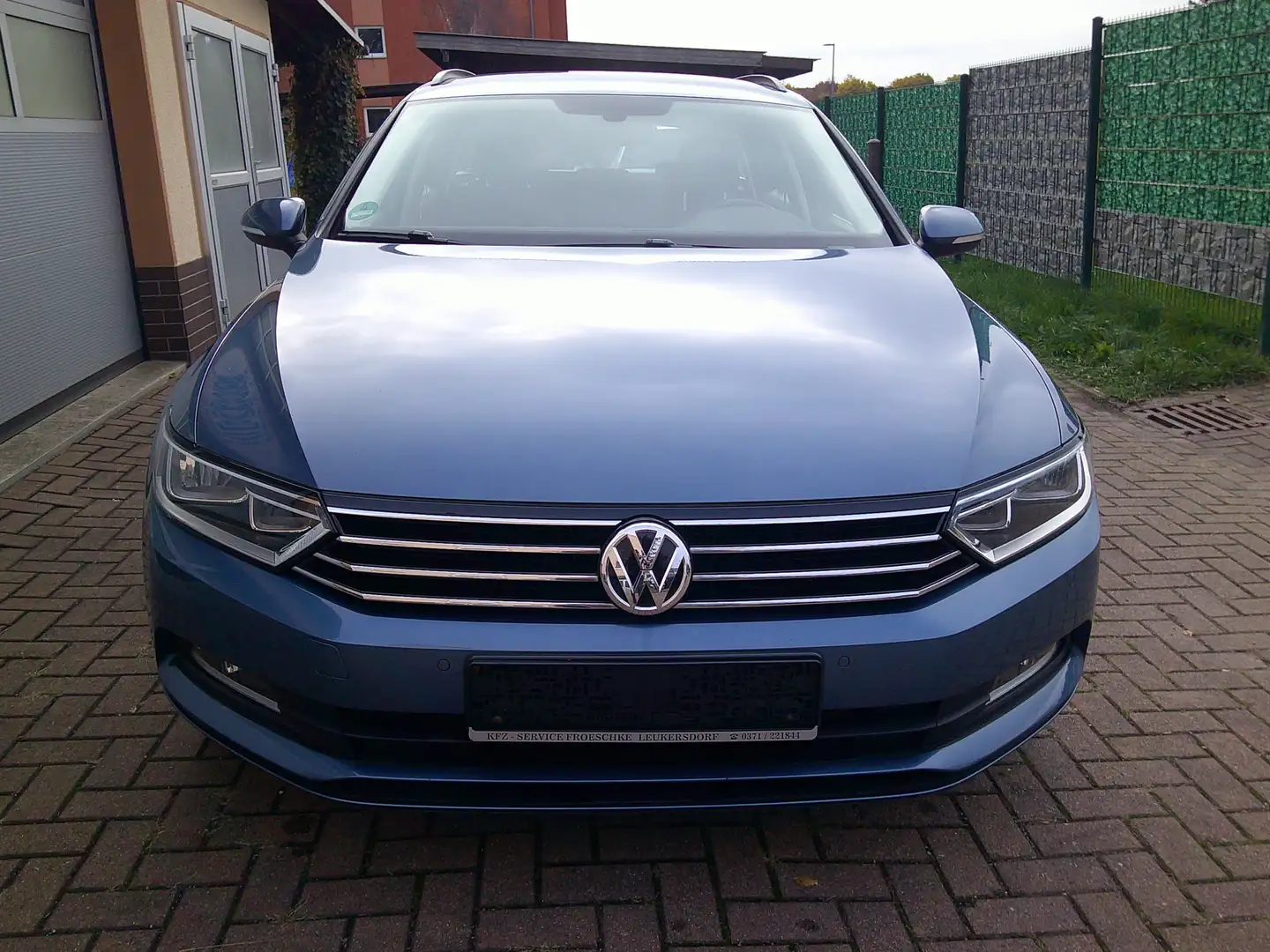 Volkswagen Passat Variant Trendline TÜV Neu  Sitzheizung 1. Hand Blau - 2