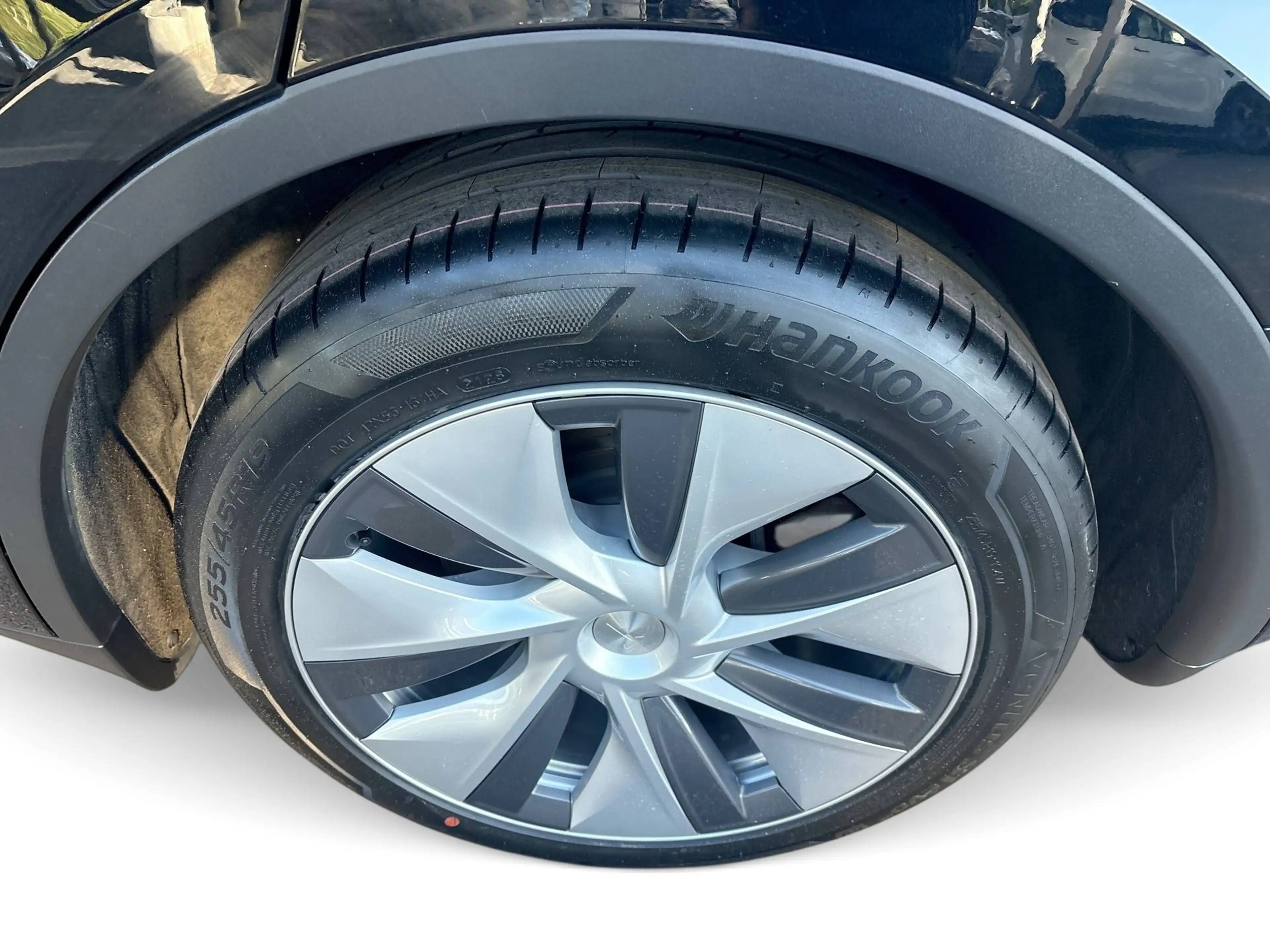 Tesla Model Y RWD/Certified Pre Owned — photo 6