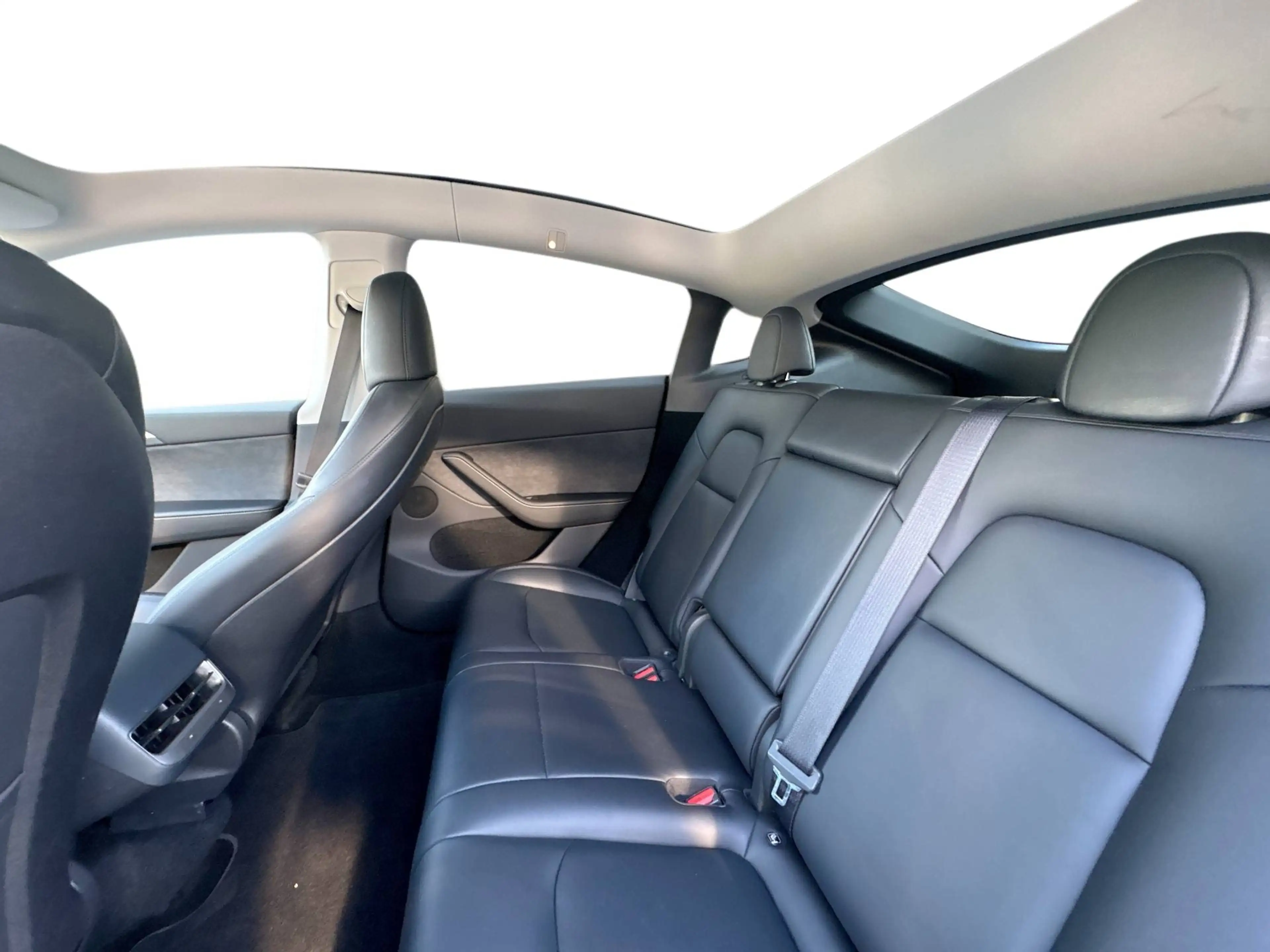 Tesla Model Y RWD/Certified Pre Owned — photo 15