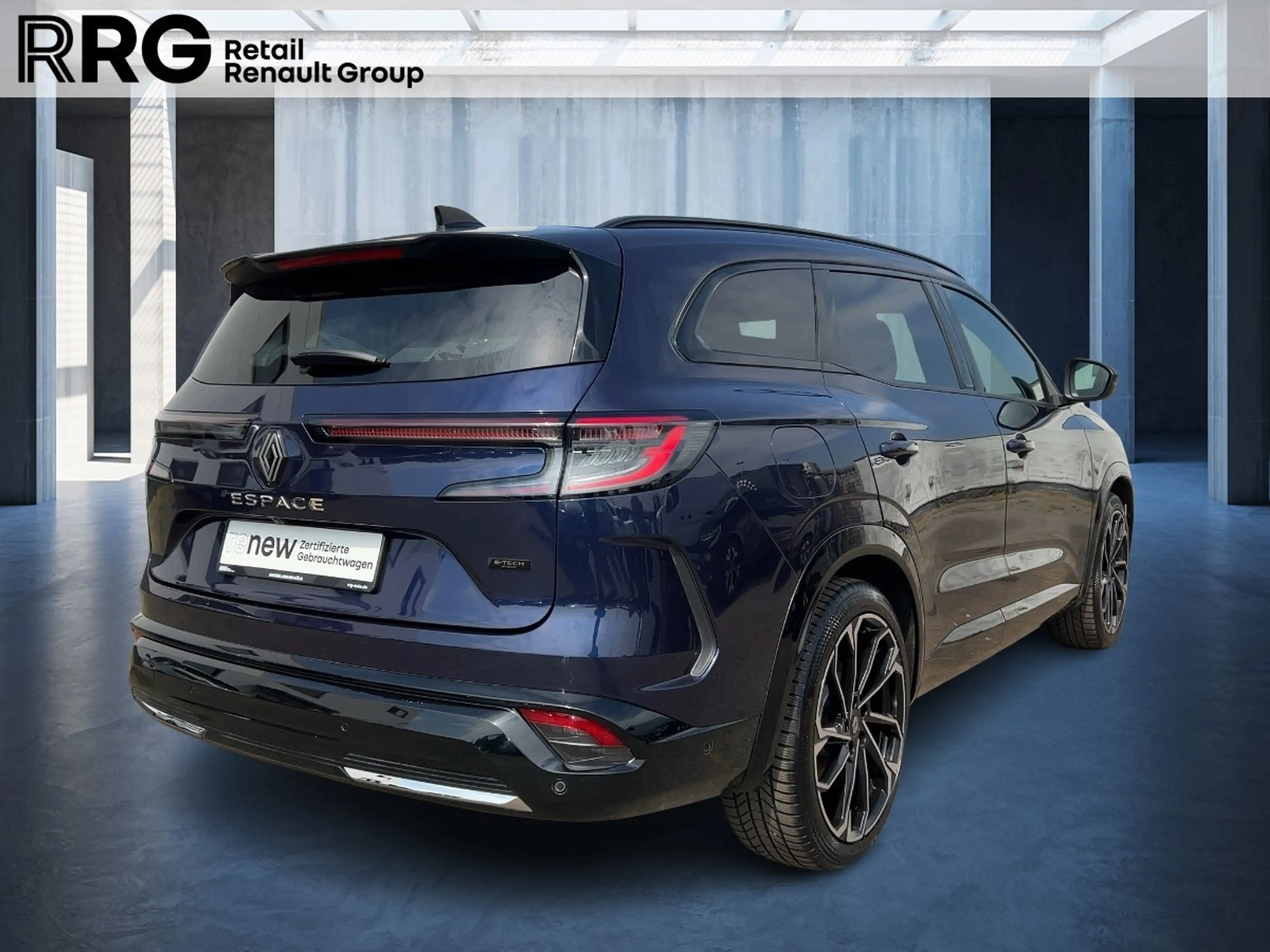 Renault Espace ICONIC E-TECH FULL HYBRID 200 PANORAMADACH — photo 5