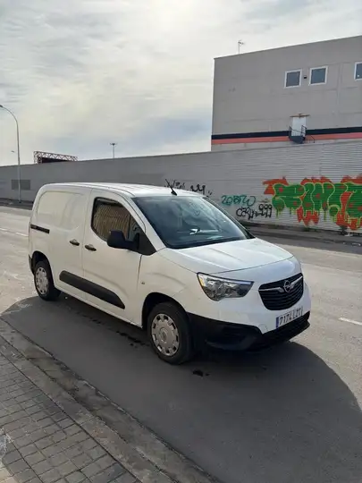 Opel Combo LIFE L EDITION 1.5 DIESEL MT6 2022