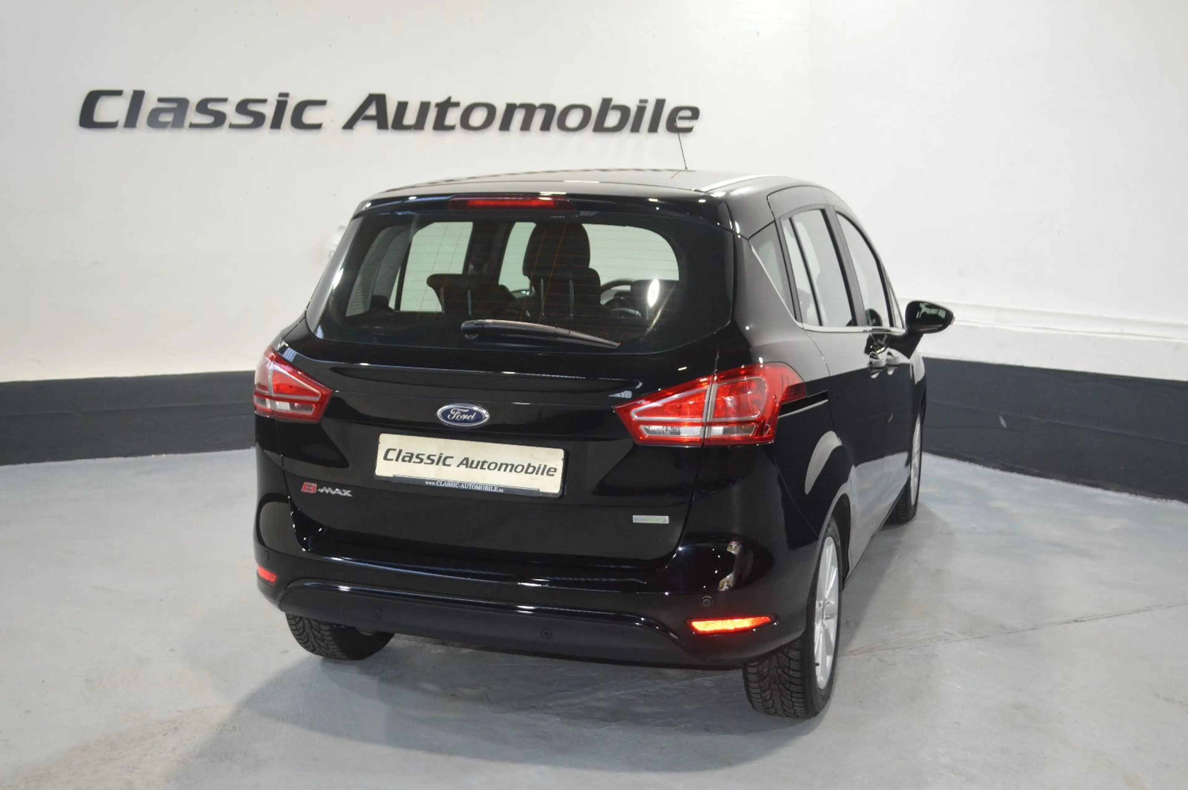 Ford B-Max B-MAX Titanium — photo 10