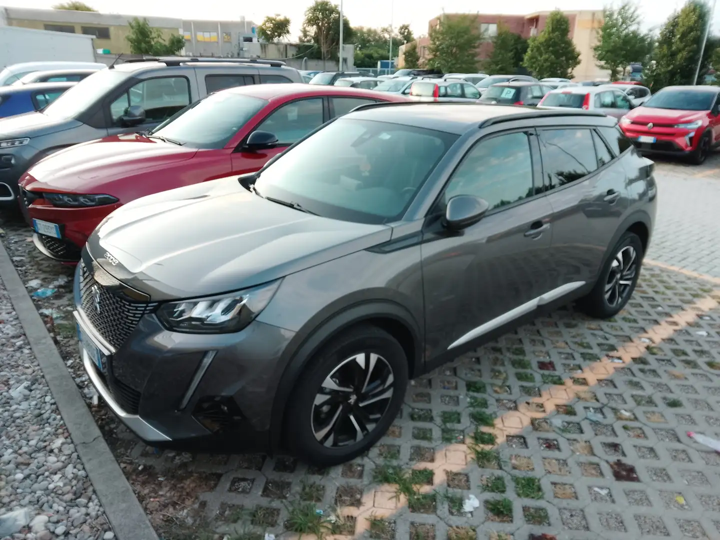 Peugeot 2008 2008 II 2020 1.2 puretech Allure Navi Pack s Grigio - 1