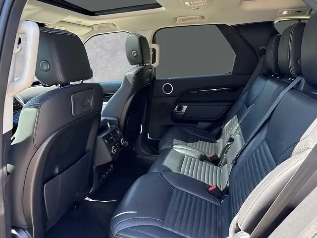 Land Rover Discovery view 5