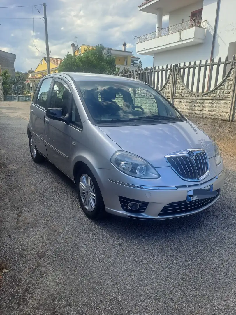 Lancia MUSA Musa 1.3 mjt 5th Avenue 95cv Srebrny - 1