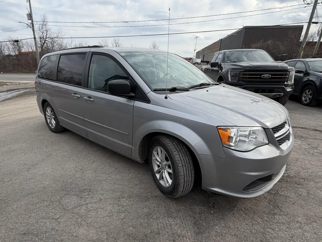 Dodge Grand Caravan снимка Dodge Grand Caravan