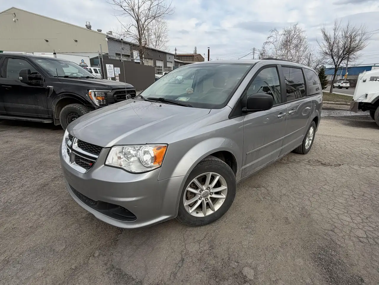 Dodge Grand Caravan снимка Dodge Grand Caravan
