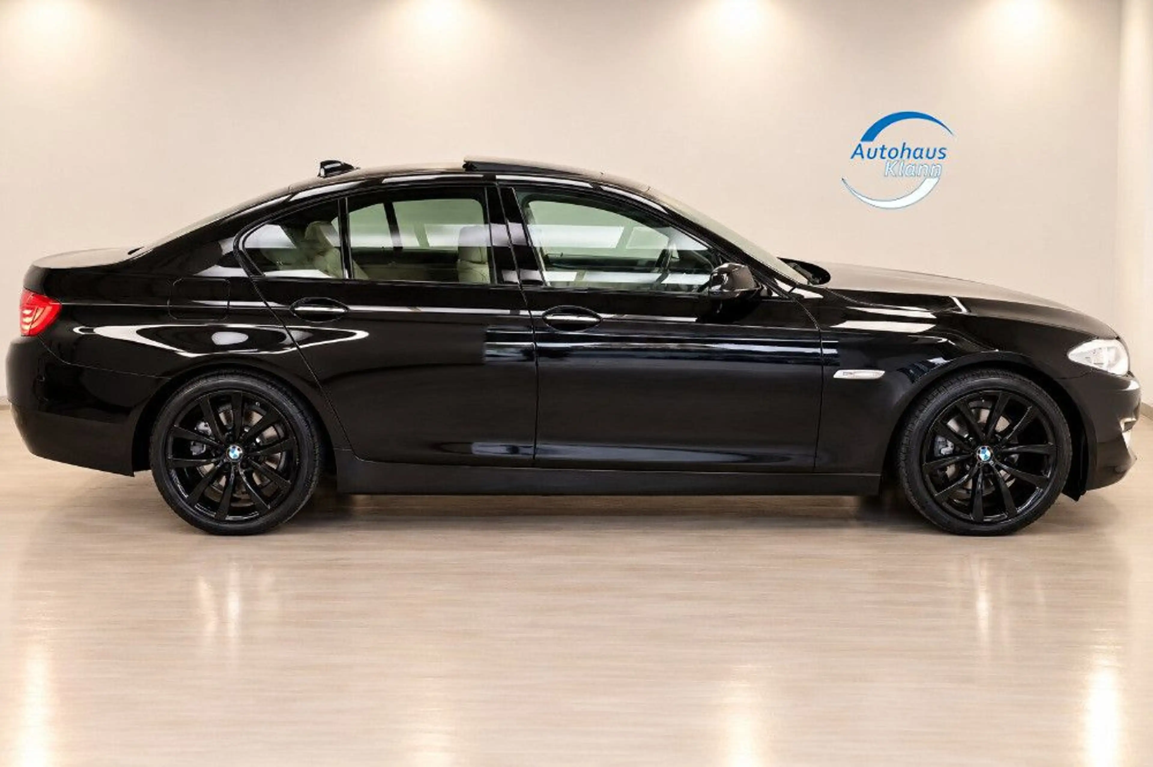 BMW 523 i 3.0 204PS Automatik S-Dach ACC HUD Navi LED — photo 5