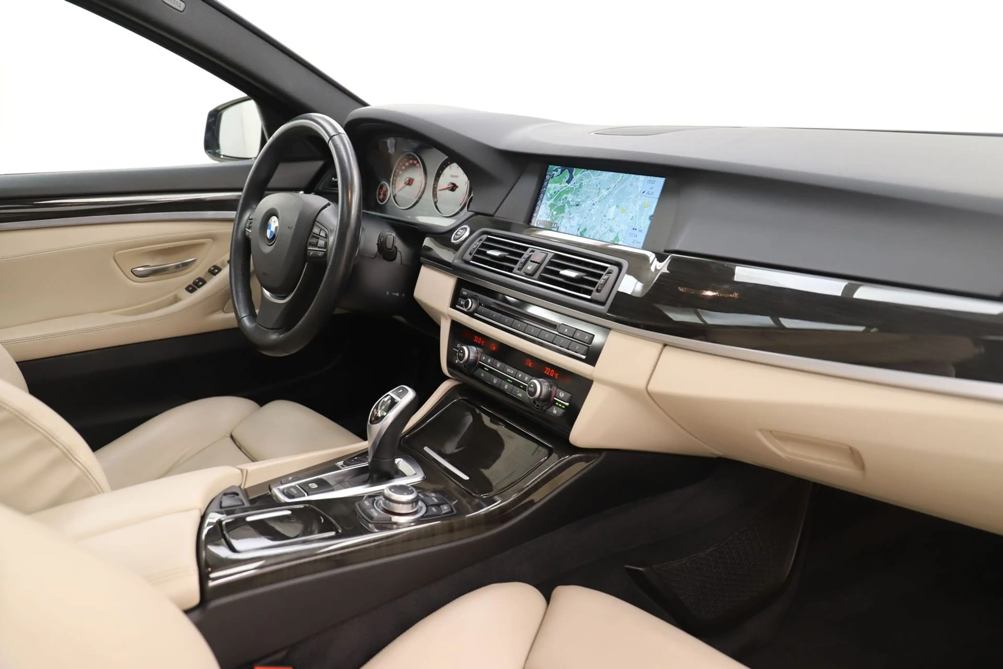 BMW 523 i 3.0 204PS Automatik S-Dach ACC HUD Navi LED — photo 15