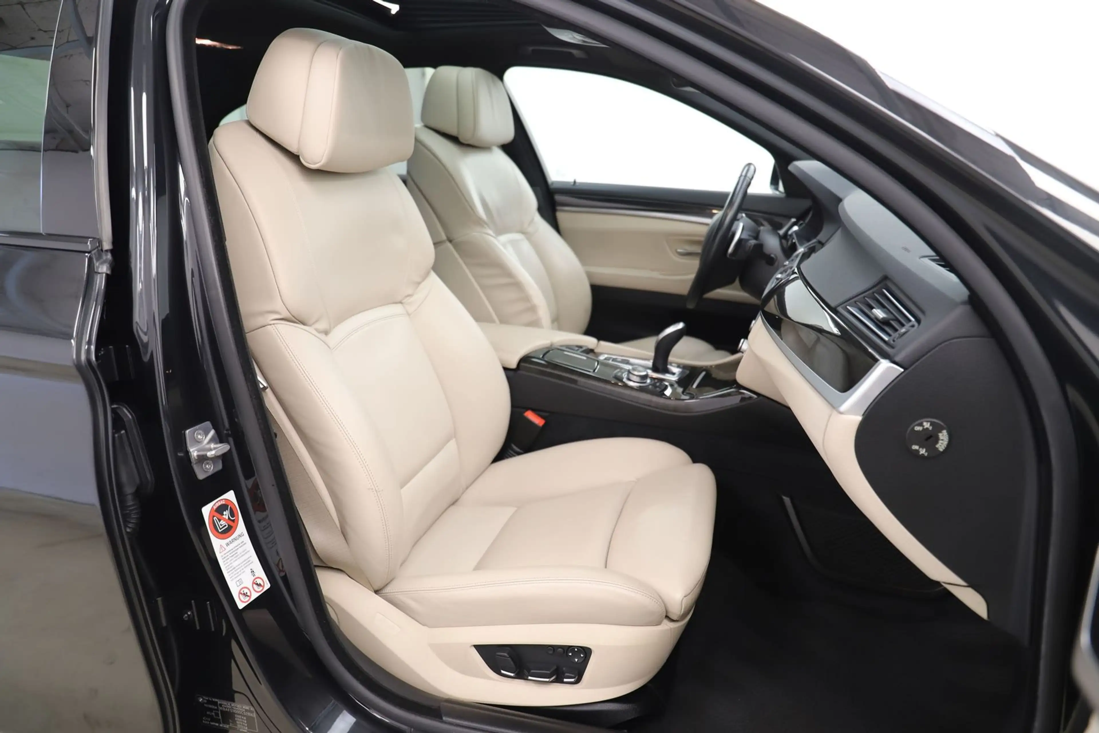 BMW 523 i 3.0 204PS Automatik S-Dach ACC HUD Navi LED — photo 10