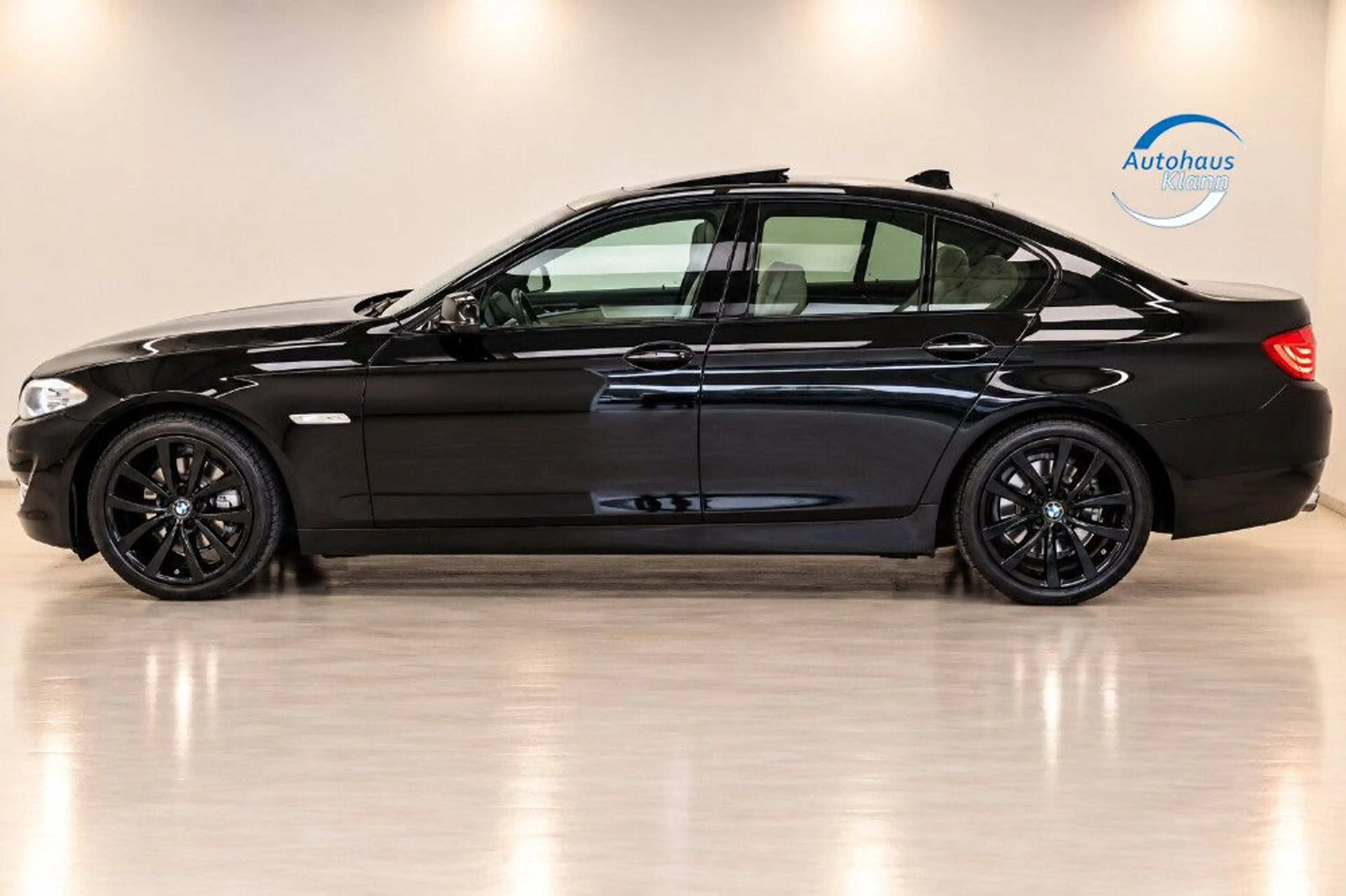 BMW 523 i 3.0 204PS Automatik S-Dach ACC HUD Navi LED — photo 4