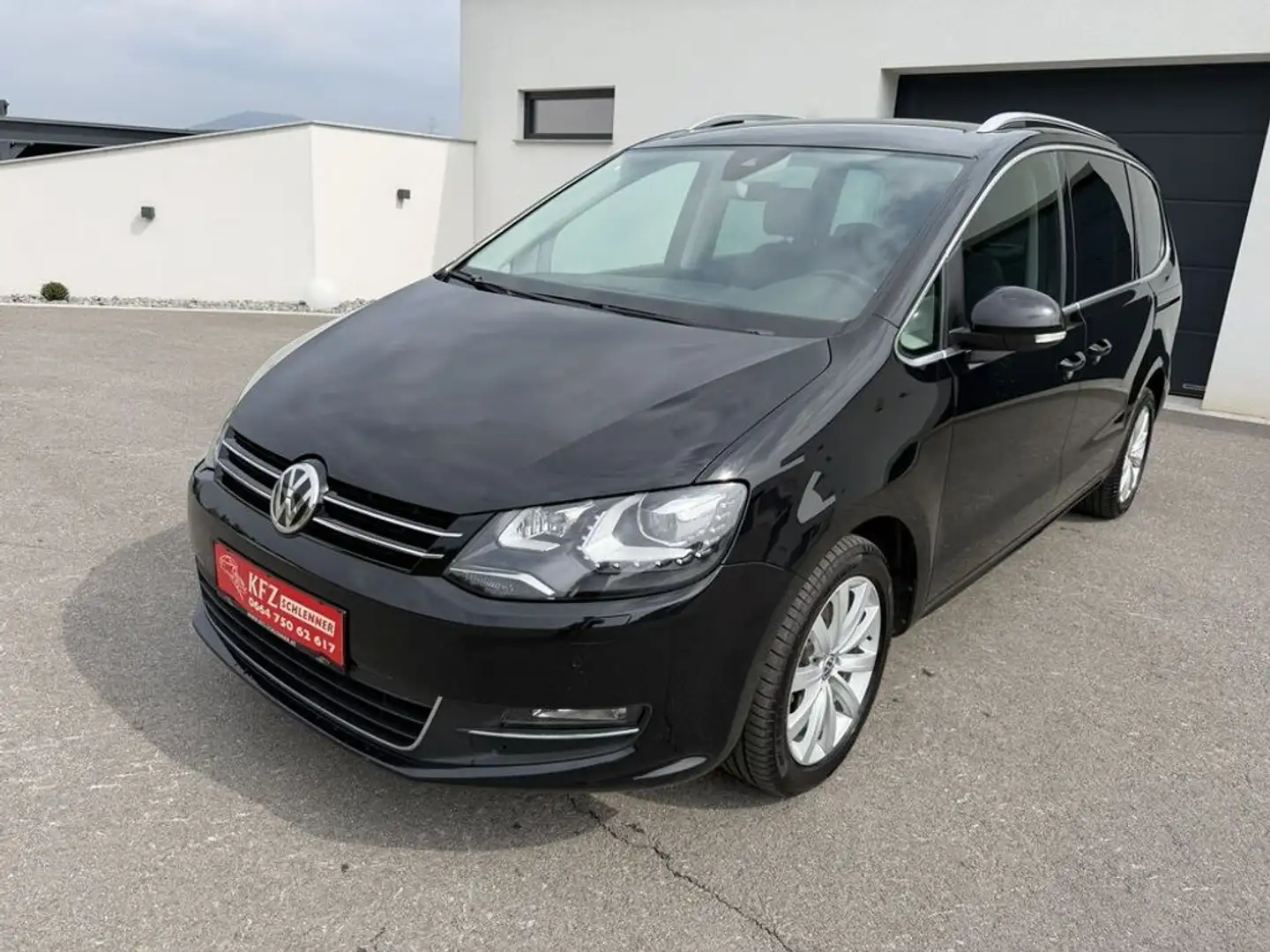 Volkswagen Sharan Business 4Motion DSG/7-Sitzer/AHK/Leder Schwarz - 1