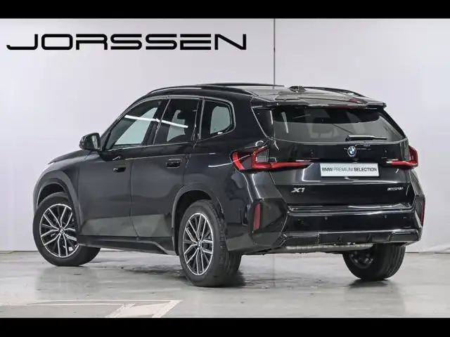 BMW X1 view 5