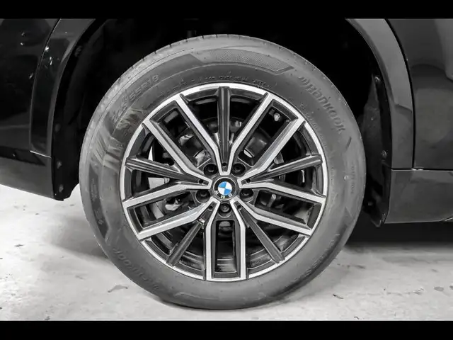 BMW X1 view 8