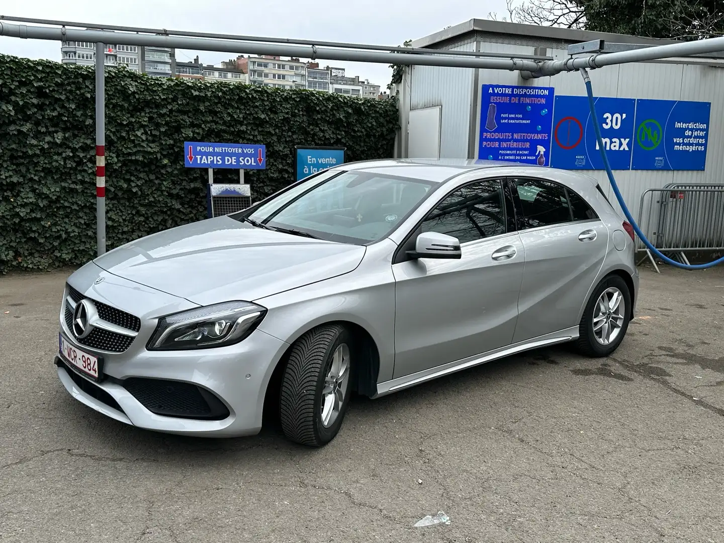 Mercedes-Benz A 200 AMG Line - 1