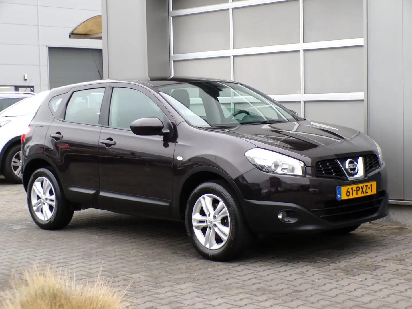 Nissan Qashqai 1.6 Acenta Clima/Cruise/Trekhaak!! Paars - 1