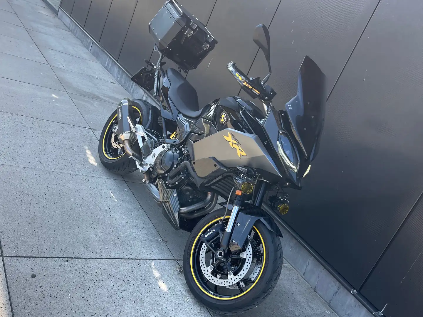 BMW F 900 XR Zwart - 2