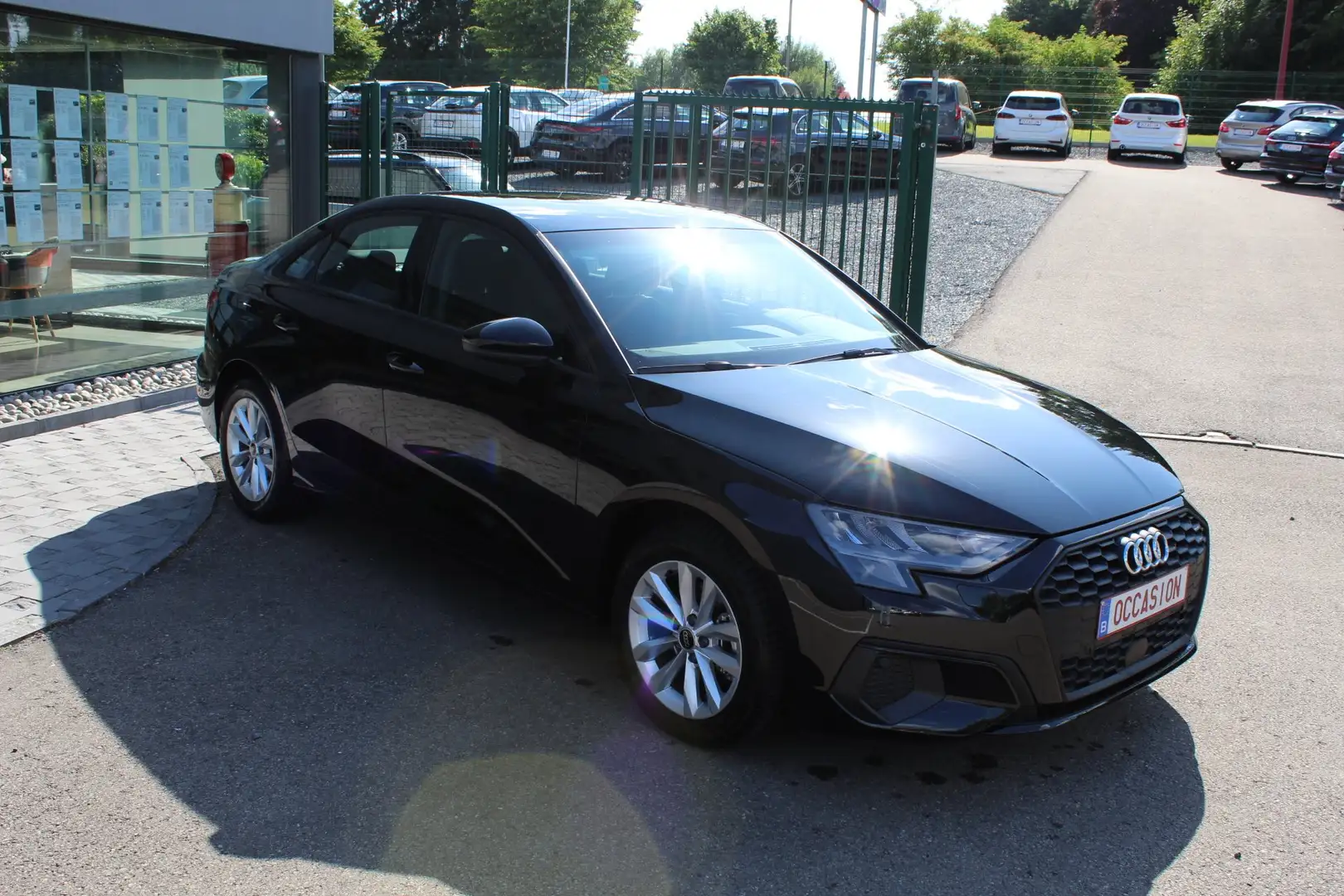 Audi A3 A3 BERLINE 30 TDi 116CV ATTRACTION Zwart - 2
