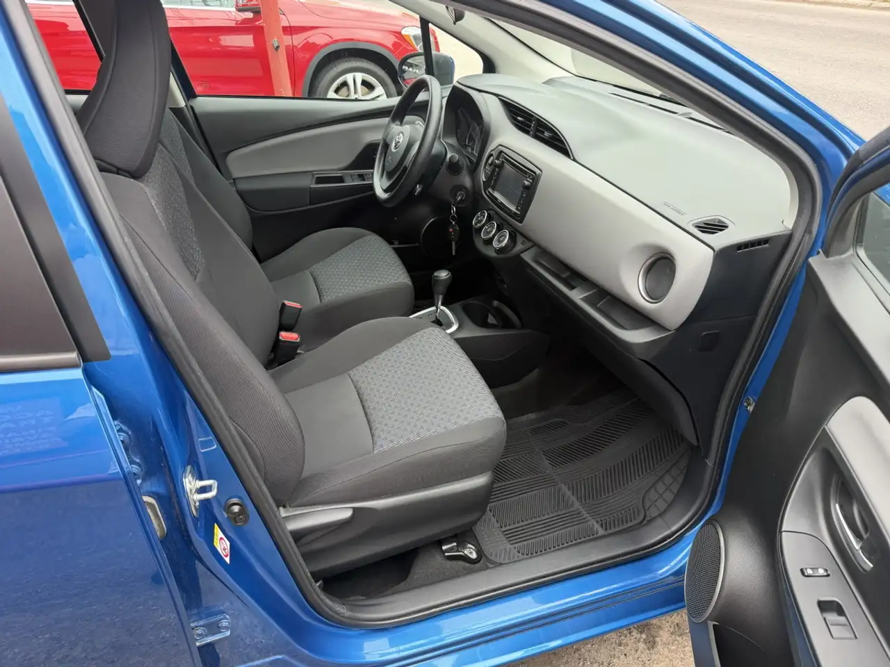 Toyota Yaris fotografie Toyota Yaris