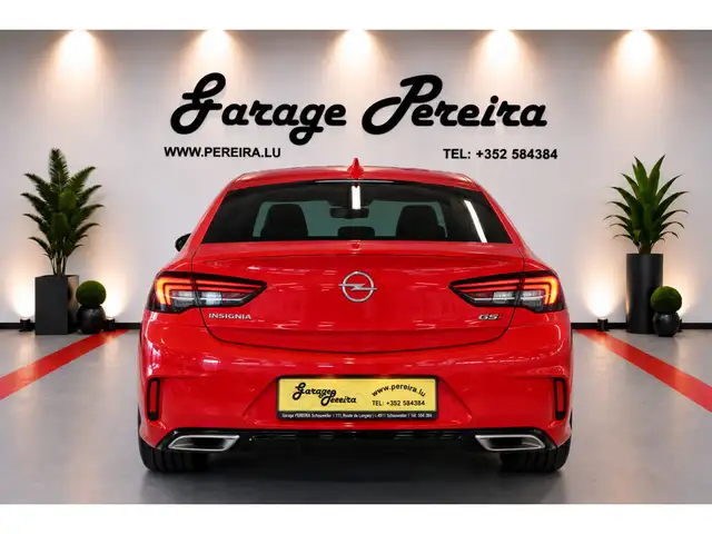 Opel Insignia view 3
